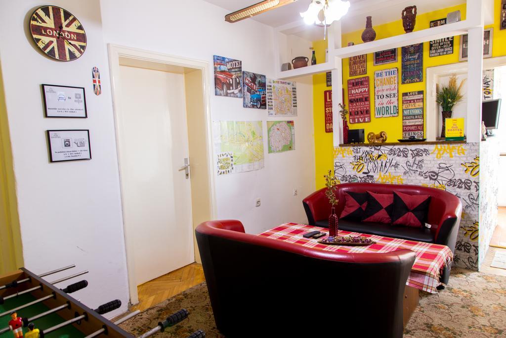The Comfy Hostel Скопие Екстериор снимка
