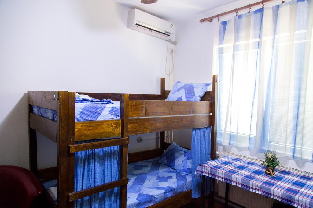 The Comfy Hostel Скопие Екстериор снимка