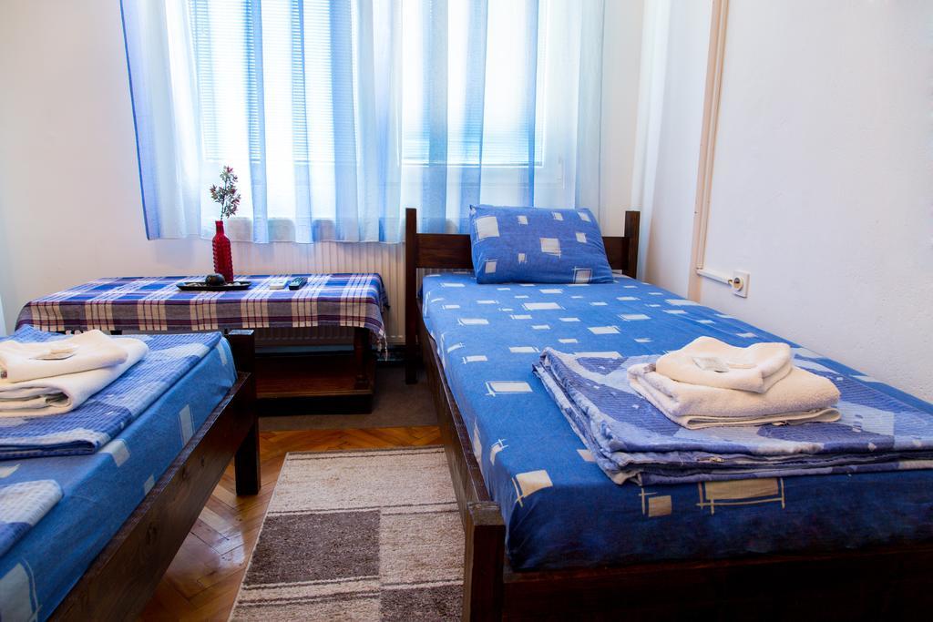 The Comfy Hostel Скопие Екстериор снимка